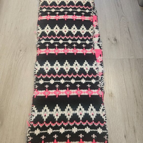 Girls Children’s Place Reversible Infinity Scarf Pink Black Knit - Picture 2 of 8